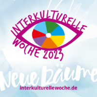 Illustration eines Auges mit dem Text "Interkulturelle Woche 2023. Neue Räume."